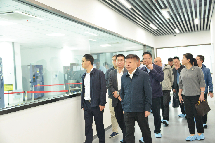 省工信厅陈建业厅长一行莅临睿能科技调研考察(图1) 省工信厅陈建业厅长一行莅临睿能科技调研考察(图1)